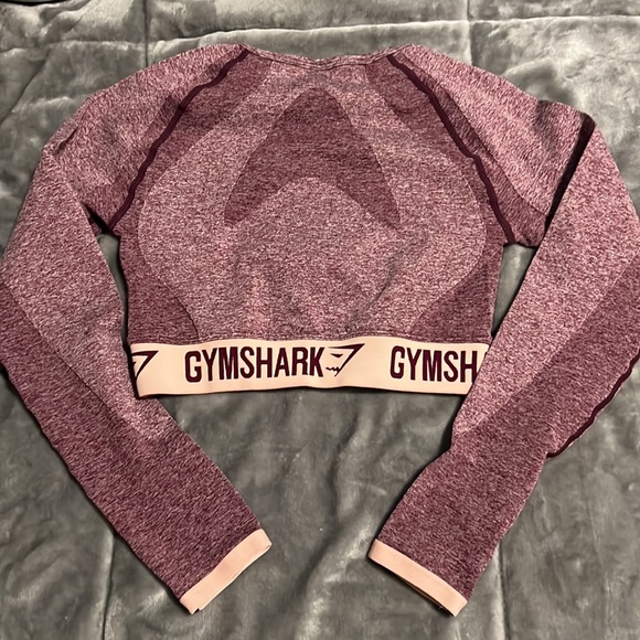 Gym Shark crop top and tights (low rise) set + a free gift - Picture 2 of 3